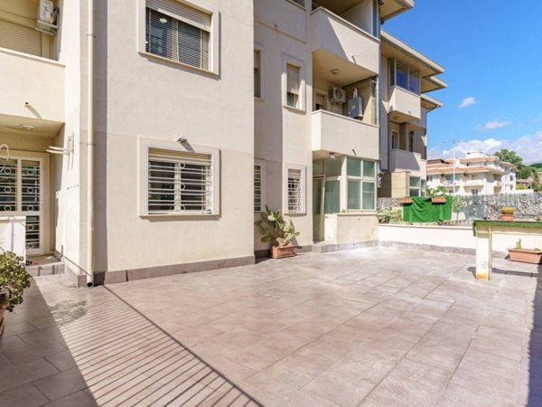 appartamento in vendita a Catania in zona Ognina