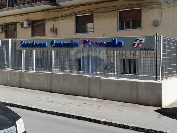 locale commerciale in vendita a Catania