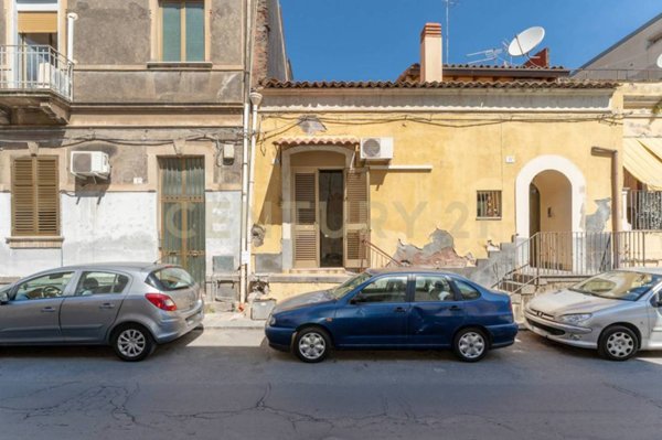 casa indipendente in vendita a Catania in zona Centro Storico