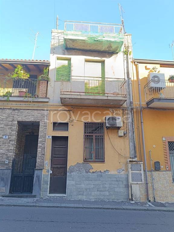 casa indipendente in vendita a Catania in zona Canalicchio