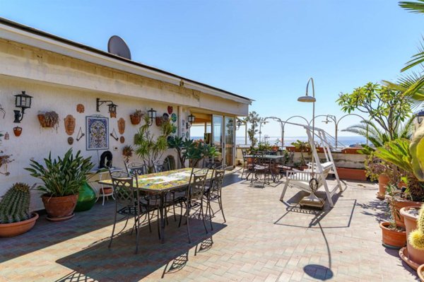 appartamento in vendita a Catania in zona Picanello