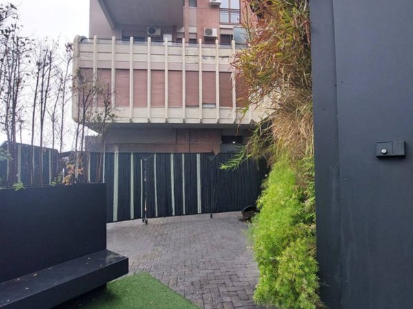 negozio in vendita a Catania in zona Ognina