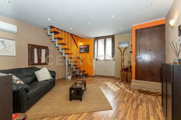 casa indipendente in vendita a Catania
