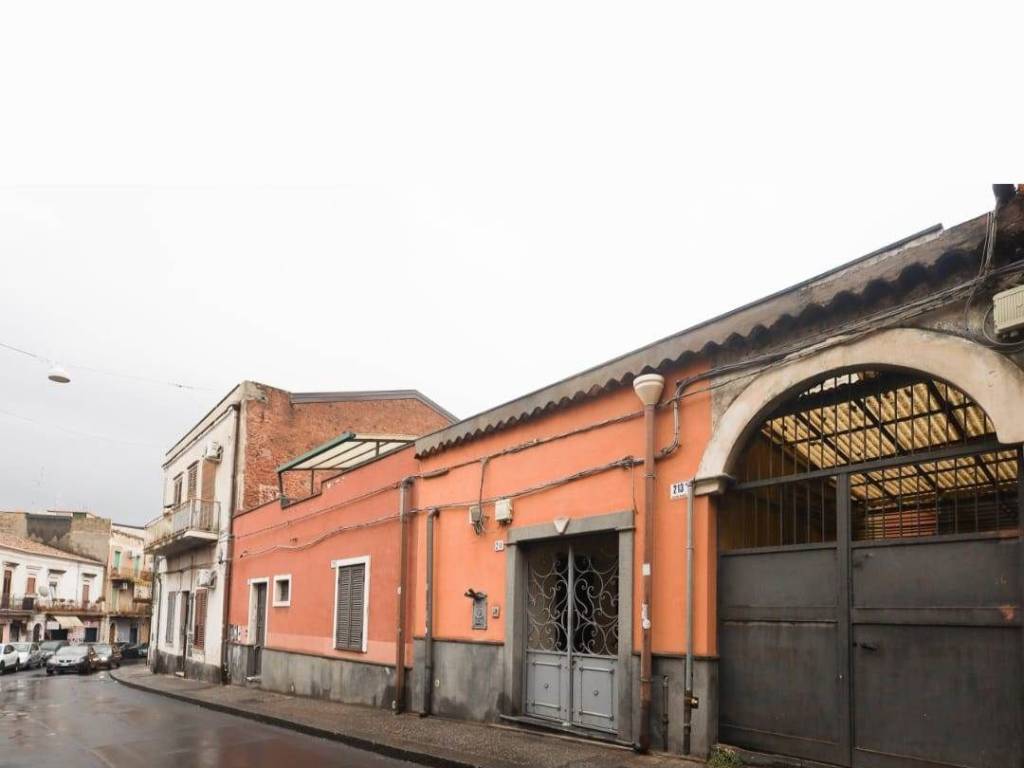 appartamento in vendita a Catania in zona Canalicchio