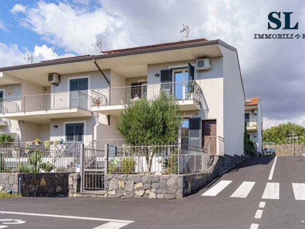 casa indipendente in vendita a Catania in zona Ognina