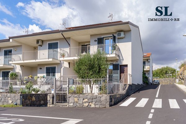 casa indipendente in vendita a Catania in zona Ognina