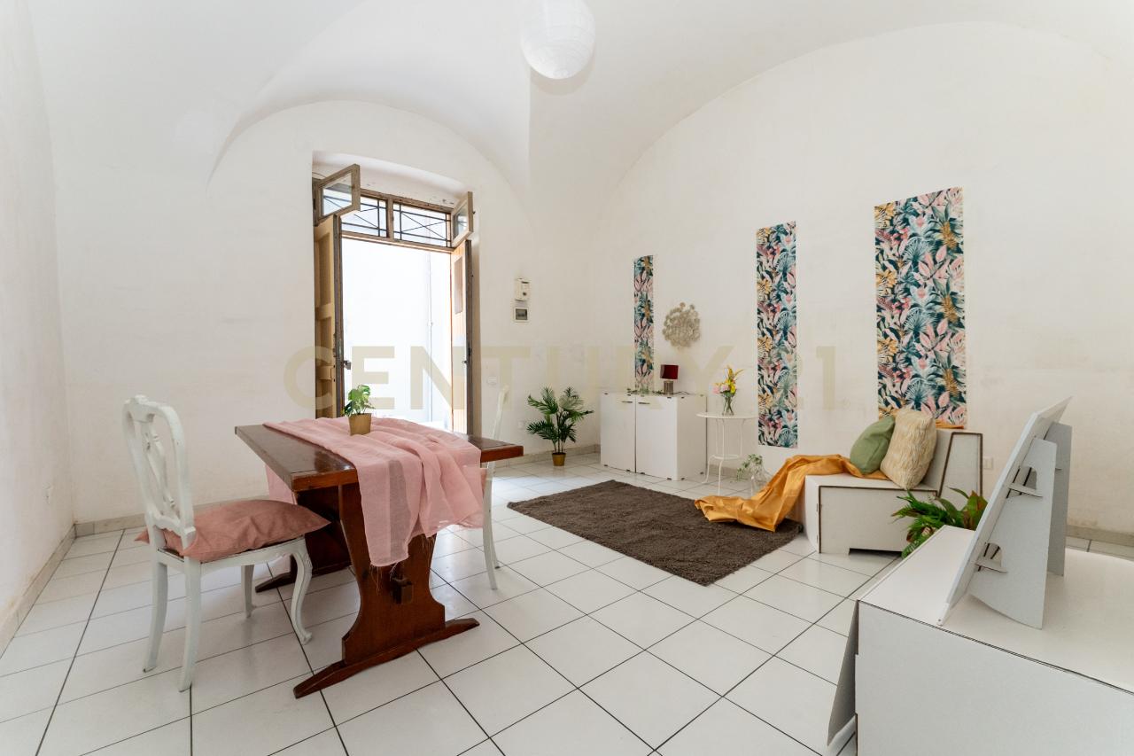 appartamento in vendita a Catania in zona Centro Storico
