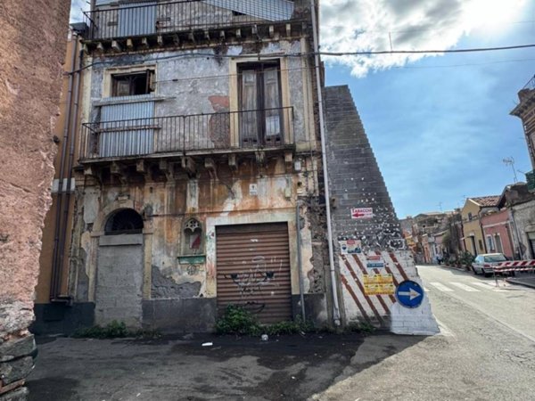 appartamento in vendita a Catania in zona Cibali