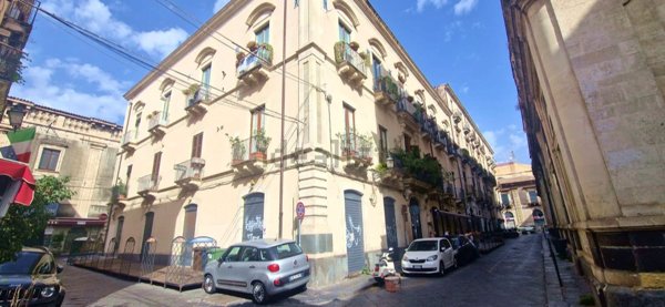 appartamento in vendita a Catania in zona Centro Storico