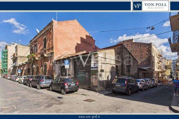 casa indipendente in vendita a Catania in zona Centro Storico