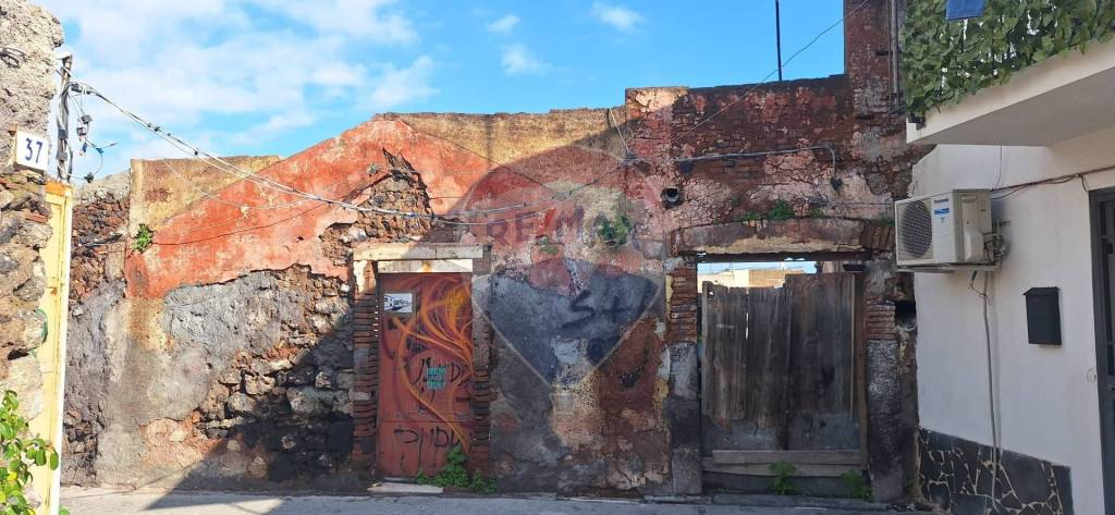 casa indipendente in vendita a Catania in zona Cibali