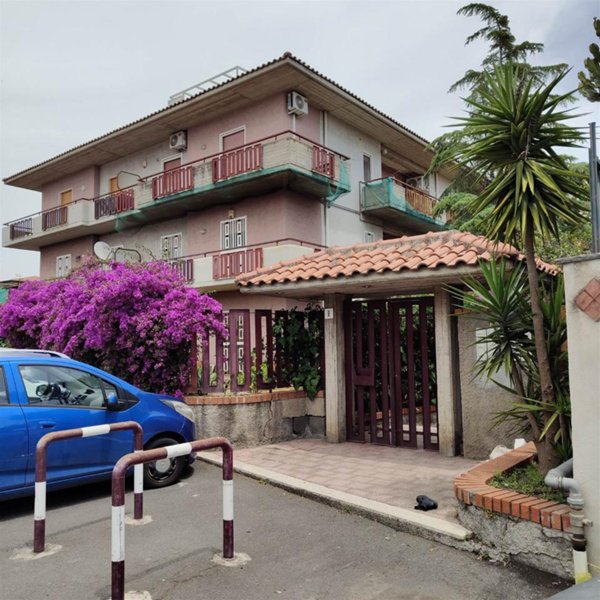 appartamento in vendita a Catania in zona Trappeto