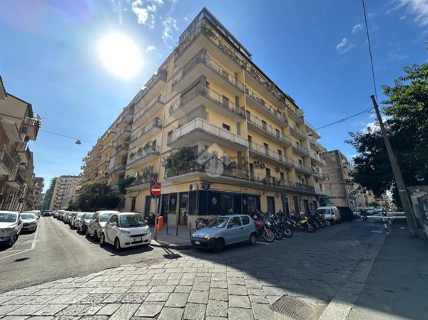 appartamento in vendita a Catania in zona Picanello