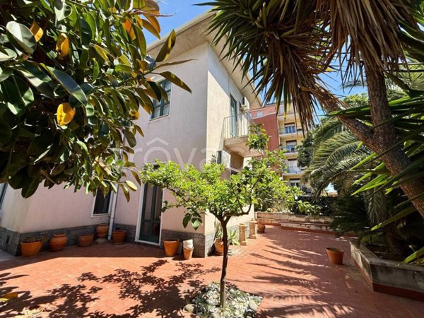 casa indipendente in vendita a Catania in zona Picanello