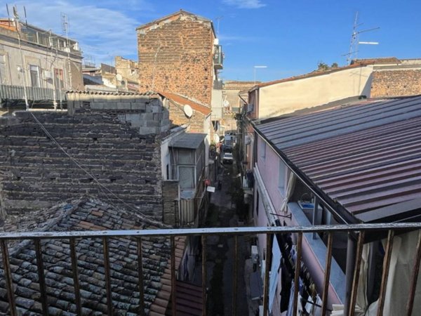 appartamento in vendita a Catania in zona Centro Storico