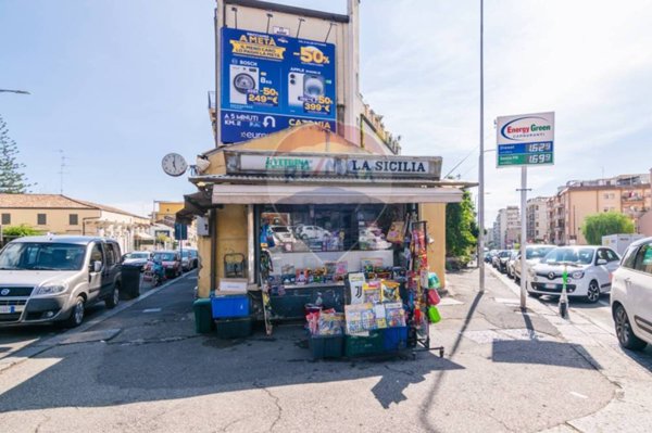 locale commerciale in vendita a Catania