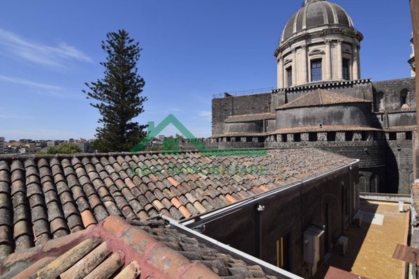 appartamento in vendita a Catania in zona Centro Storico