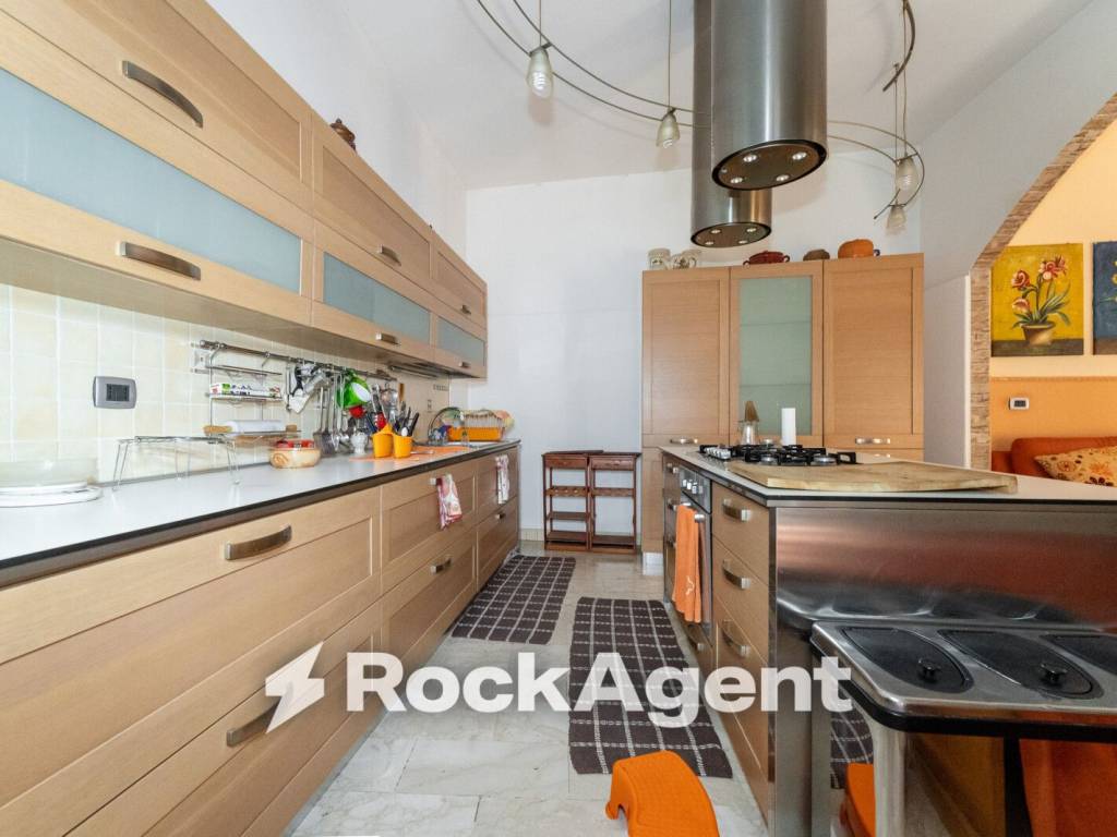 casa indipendente in vendita a Catania in zona Centro Storico