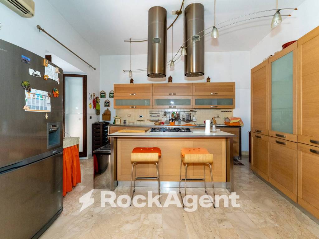 casa indipendente in vendita a Catania in zona Centro Storico