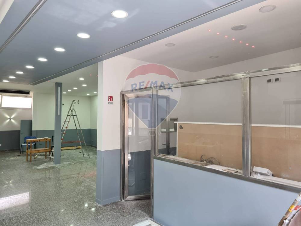 locale commerciale in vendita a Catania