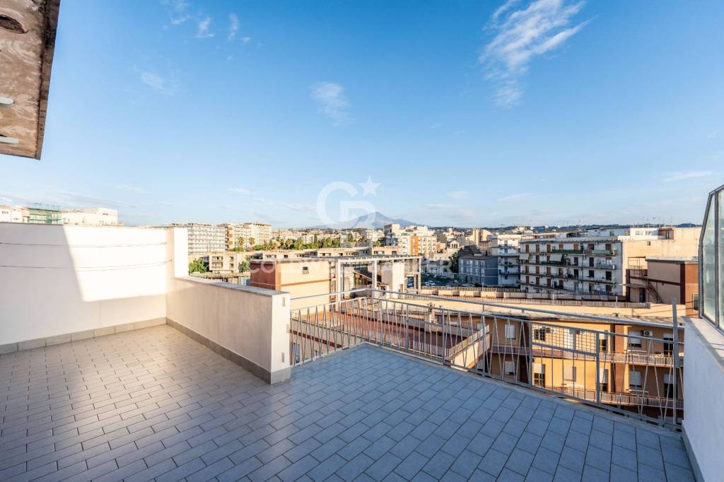 appartamento in vendita a Catania in zona Picanello