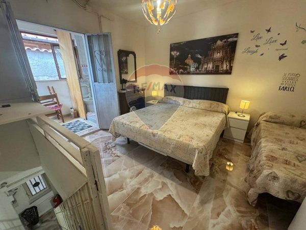 casa indipendente in vendita a Catania in zona Centro Storico