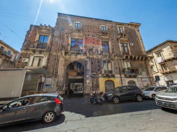 appartamento in vendita a Catania in zona Centro Storico