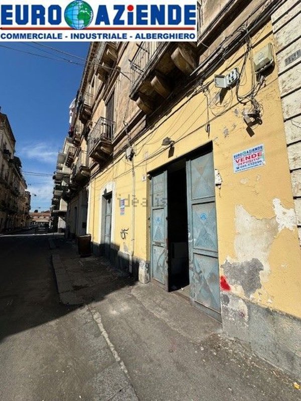 locale di sgombero in vendita a Catania in zona Centro Storico
