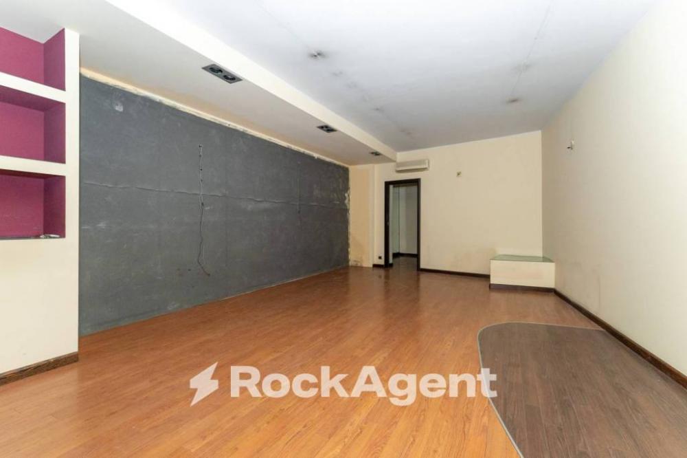 negozio in vendita a Catania in zona Centro Storico