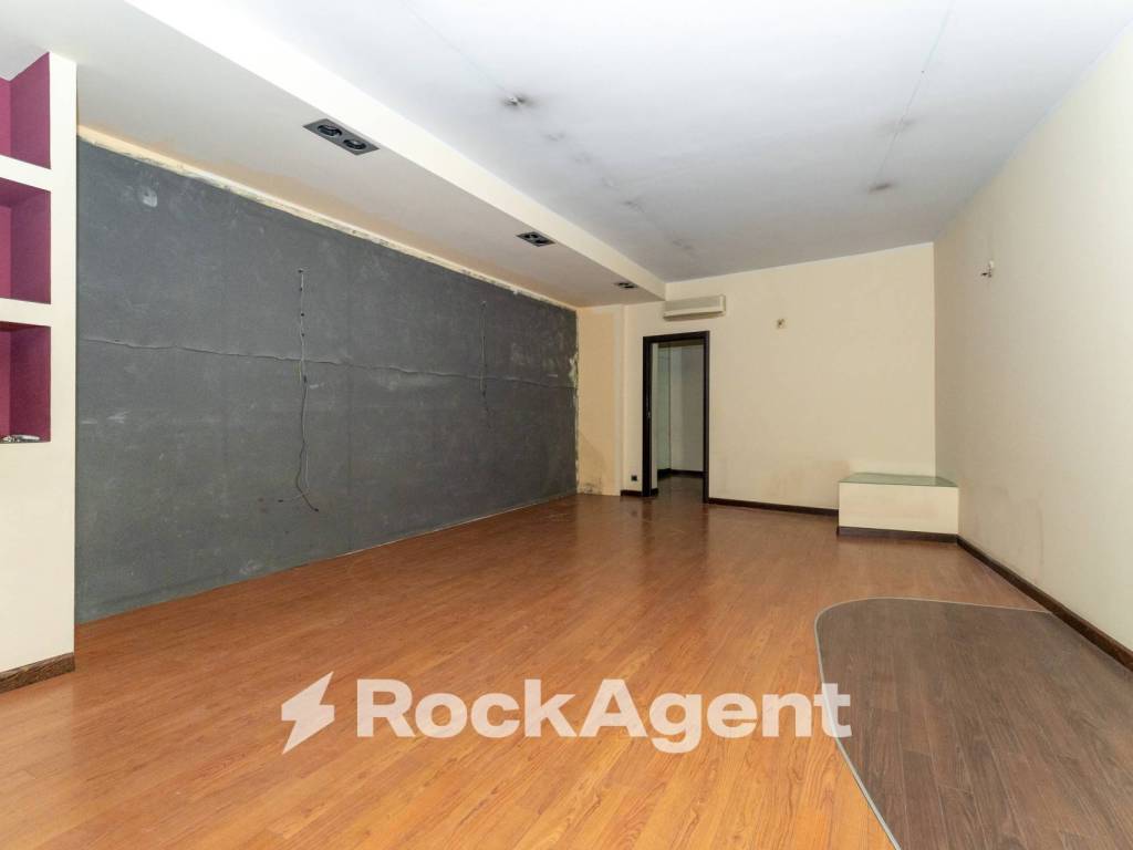 negozio in vendita a Catania in zona Centro Storico