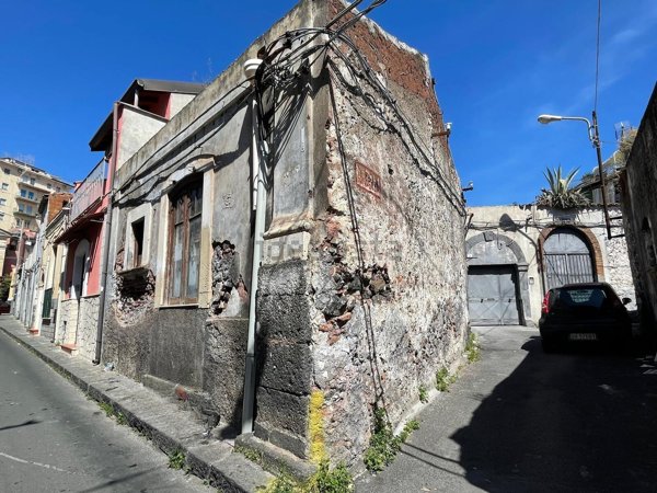 appartamento in vendita a Catania in zona Centro Storico