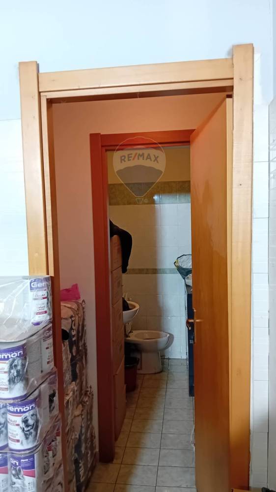 negozio in vendita a Catania in zona Ognina