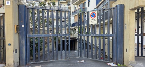 locale commerciale in vendita a Catania