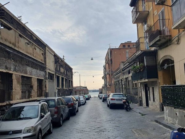 intera palazzina in vendita a Catania in zona Centro Storico