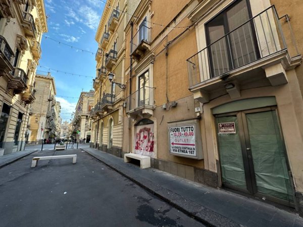 negozio in vendita a Catania in zona Centro Storico