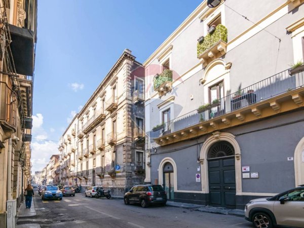 appartamento in vendita a Catania in zona Centro Storico