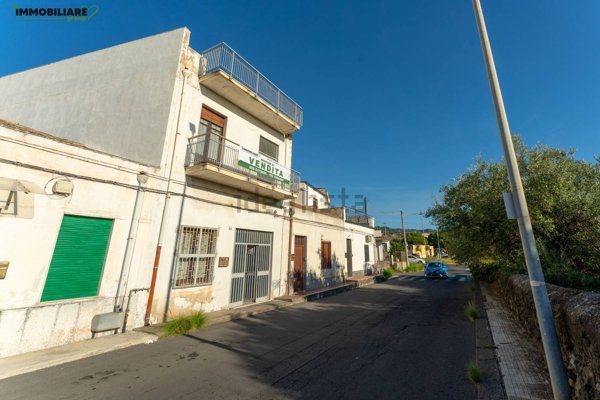 appartamento in vendita a Catania in zona Ognina