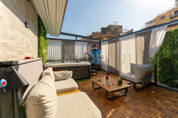 appartamento in vendita a Catania in zona Centro Storico