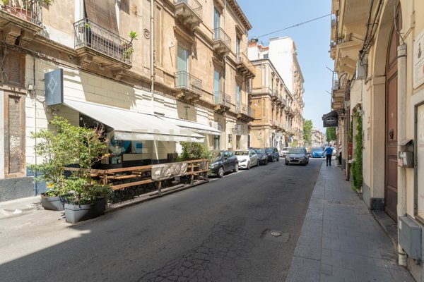 locale commerciale in vendita a Catania