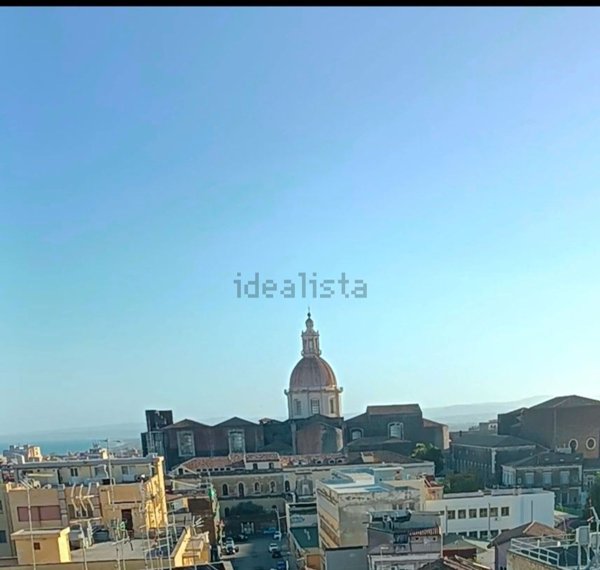 casa indipendente in vendita a Catania in zona Centro Storico