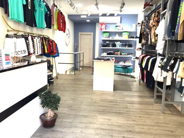 negozio in vendita a Catania