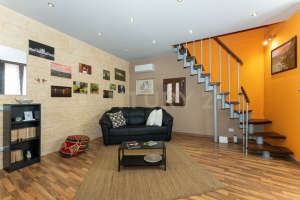 casa indipendente in vendita a Catania