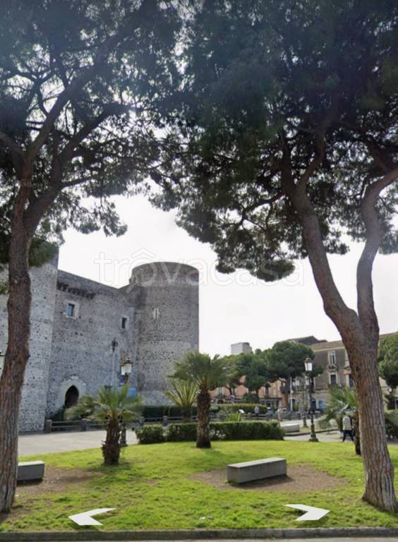 appartamento in vendita a Catania in zona Centro Storico