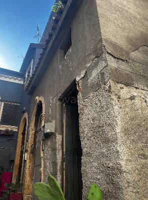 locale commerciale in vendita a Catania