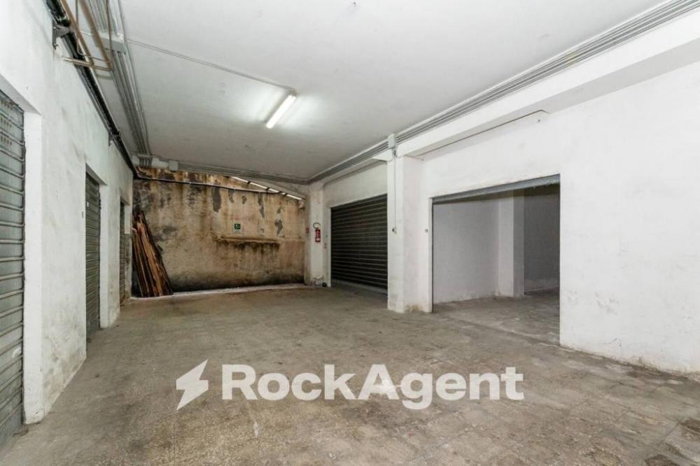 locale commerciale in vendita a Catania in zona Centro Storico