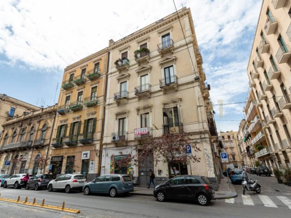 negozio in vendita a Catania