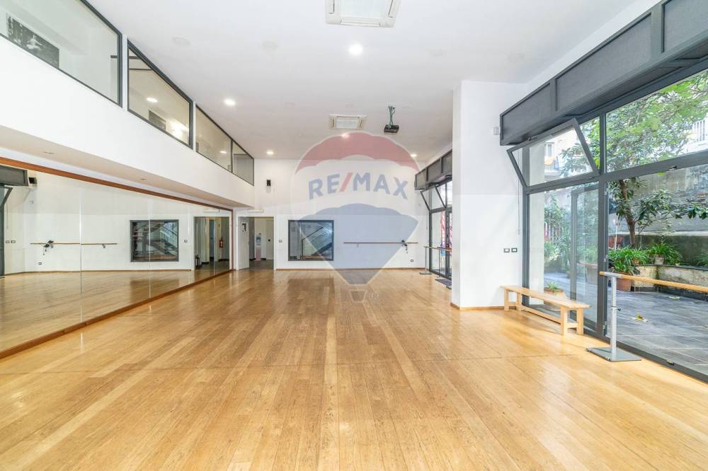 locale commerciale in vendita a Catania in zona Cibali