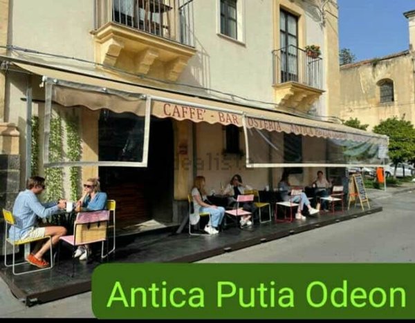 negozio in vendita a Catania in zona Centro Storico