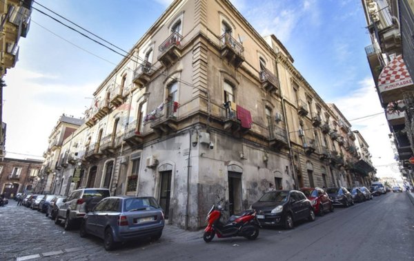 negozio in vendita a Catania in zona Centro Storico