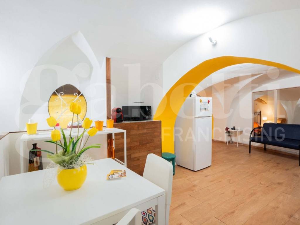 negozio in vendita a Catania in zona Centro Storico